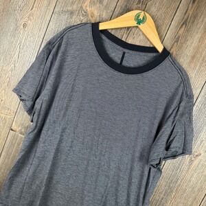 Lululemon Striped Crew Neck T-Shirt Short Sleeve Everyday Top Mens Size Medium